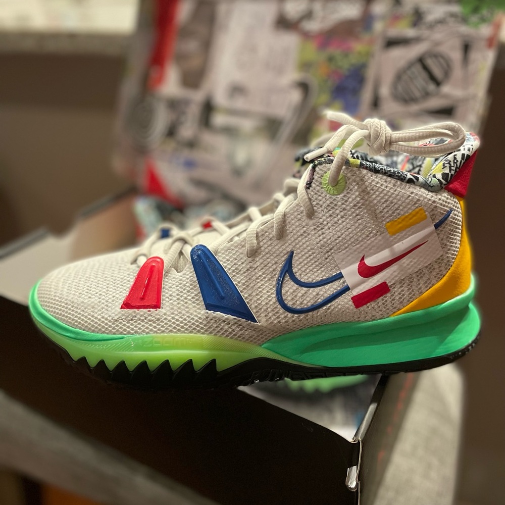 Nike Kyrie 7